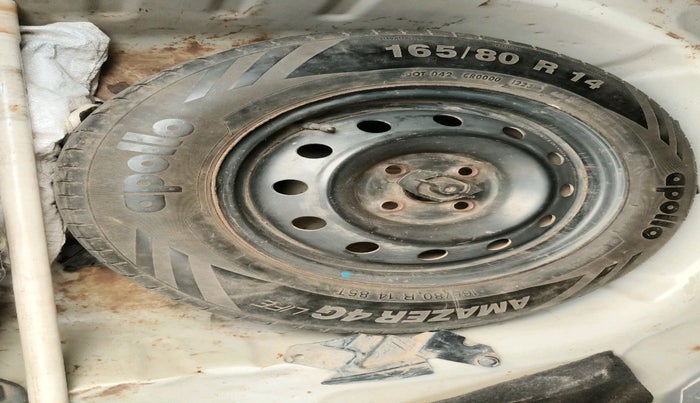 2019 Maruti Dzire VDI, Diesel, Manual, 88,954 km, tyre