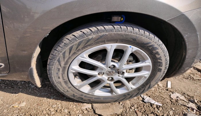 2024 Maruti Swift ZXI CNG, Petrol, Manual, 40,067 km, tyre