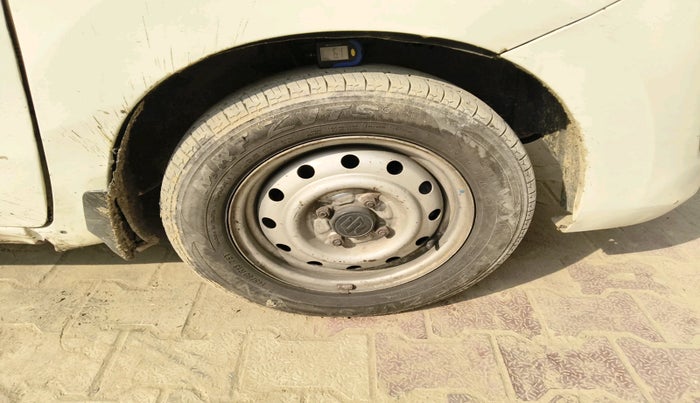 2014 Maruti Wagon R 1.0 VXI, Petrol, Manual, 1,73,427 km, tyre