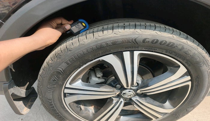 2023 MG ASTOR SHARP 1.5 MT, Petrol, Manual, 19,928 km, tyre