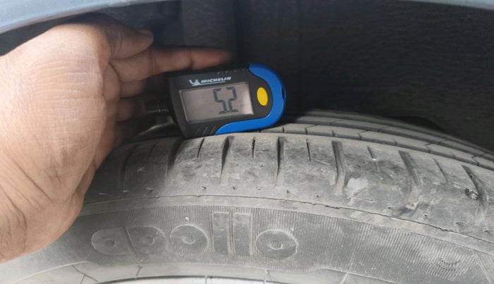 2020 Ford Figo Aspire TITANIUM 1.2 PETROL, Petrol, Manual, 28,962 km, tyre