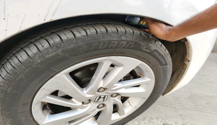 2016 Honda Jazz 1.2L I-VTEC V, Petrol, Manual, 1,08,245 km, tyre