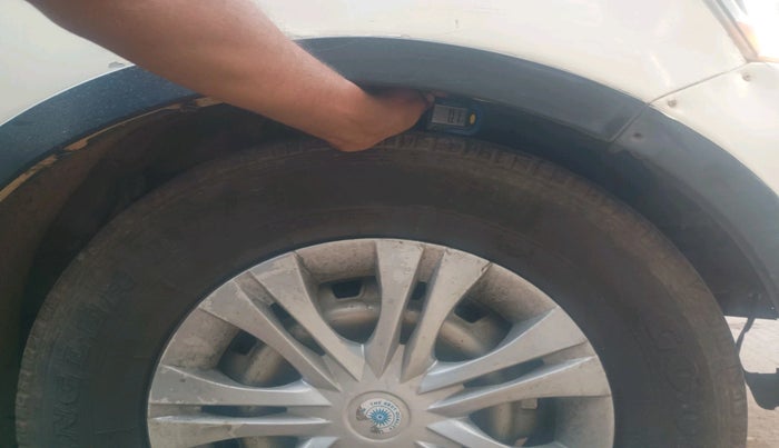 2015 Mahindra Xylo D2 BS-III, Diesel, Manual, 2,56,331 km, tyre