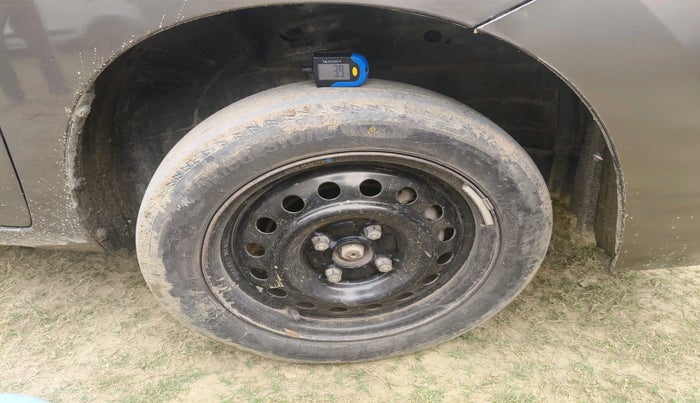 2016 Maruti Wagon R 1.0 VXI, Petrol, Manual, 23,000 km, tyre