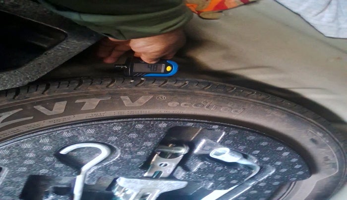 2016 Maruti Ciaz VXI+, Petrol, Manual, 90,456 km, tyre