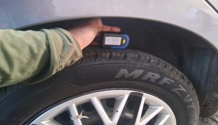 2016 Maruti Ciaz VXI+, Petrol, Manual, 90,456 km, tyre