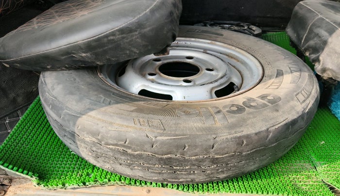 2014 Mahindra Scorpio EX M2DI, Diesel, Manual, 1,88,234 km, tyre