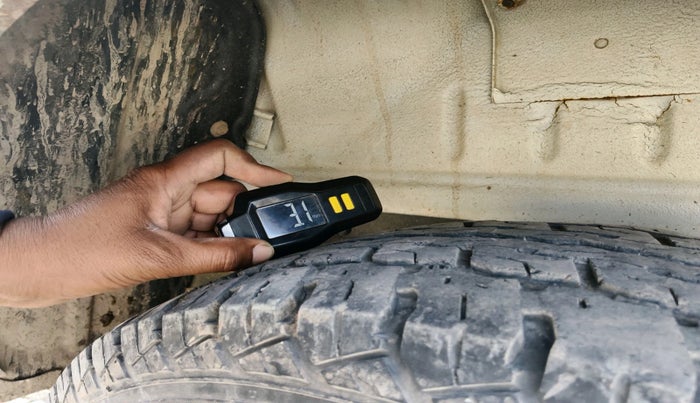 2014 Mahindra Scorpio EX M2DI, Diesel, Manual, 1,88,234 km, tyre