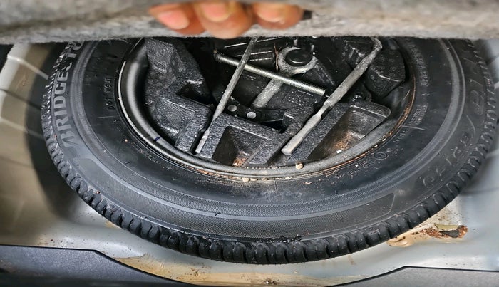 2020 Tata ALTROZ XZ PETROL, Petrol, Manual, 70,656 km, tyre