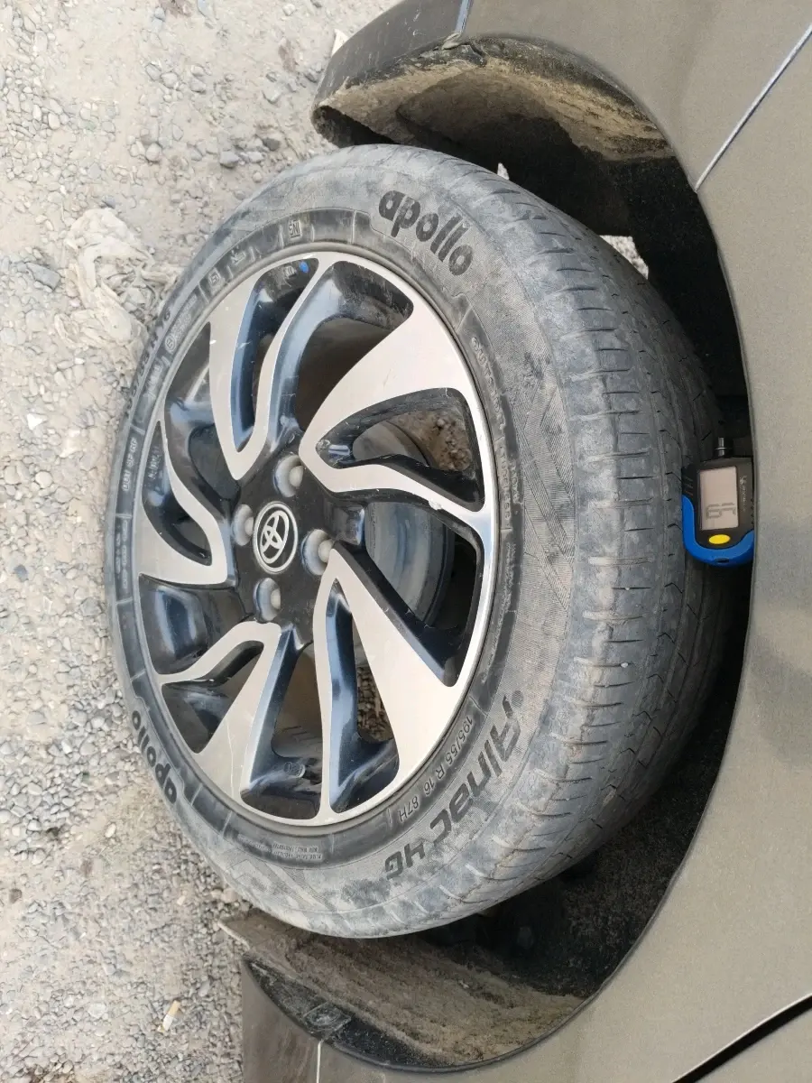 2021 Toyota Glanza G, Petrol, Manual, 85,384 km, tyre