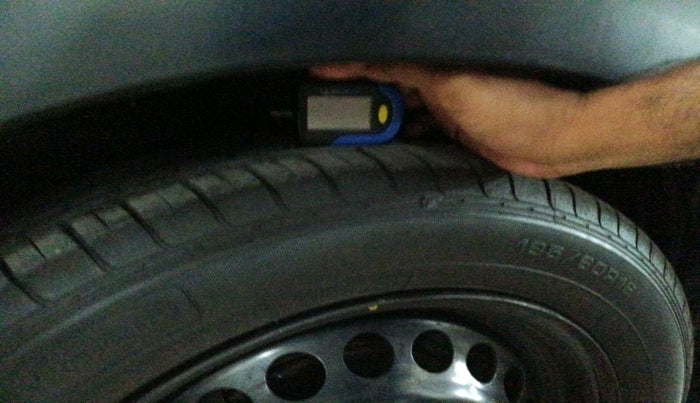 2017 Honda WR-V 1.5L I-DTEC VX MT, Diesel, Manual, 1,00,040 km, tyre