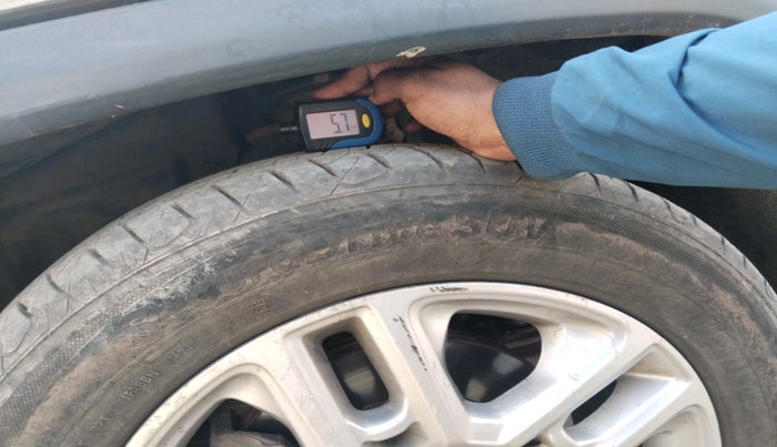 2018 Jeep Compass LIMITED (O) 2.0 DIESEL, Diesel, Manual, 1,42,740 km, tyre