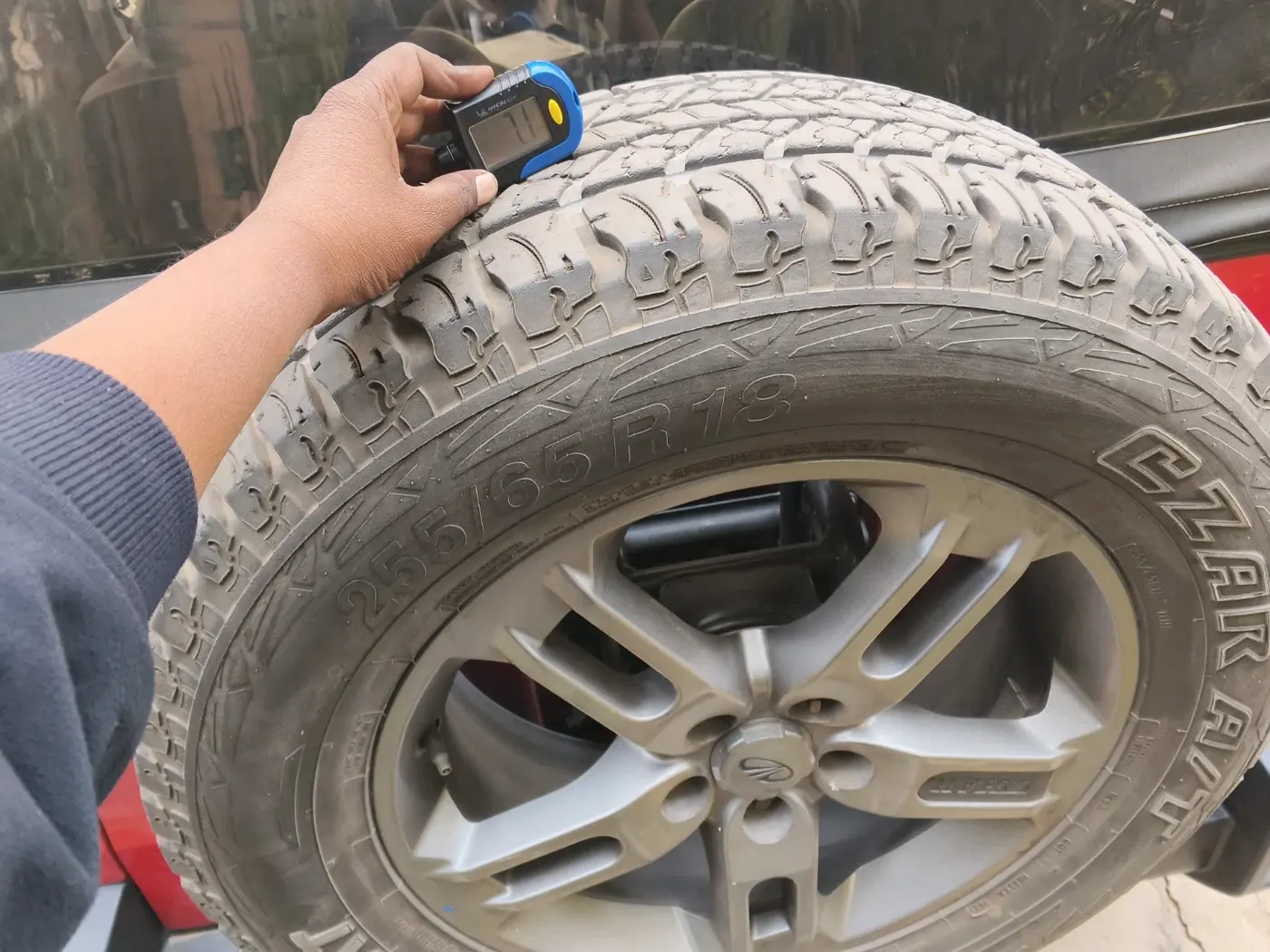 2021 Mahindra Thar LX  P 4WD AT CONVERTIBLE, Petrol, Automatic, 40,689 km, tyre