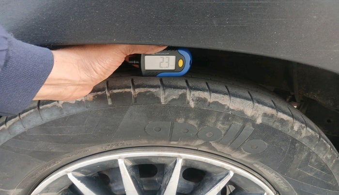 2018 Mahindra KUV 100 NXT K4+ P 6 STR, Petrol, Manual, 1,04,675 km, tyre