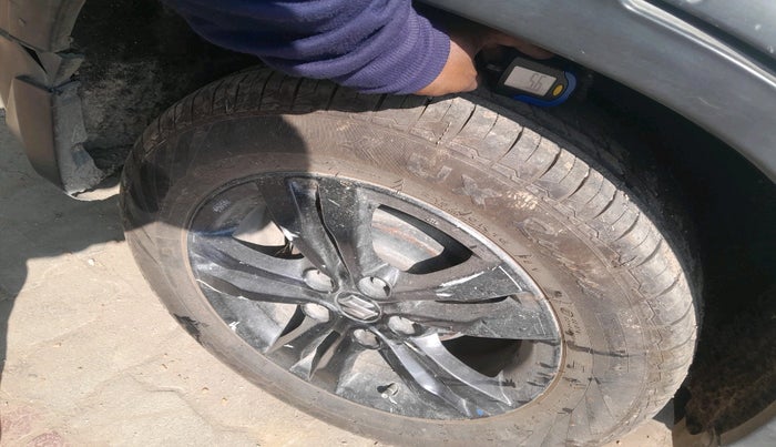 2018 Maruti Vitara Brezza ZDI, Diesel, Manual, 81,504 km, tyre