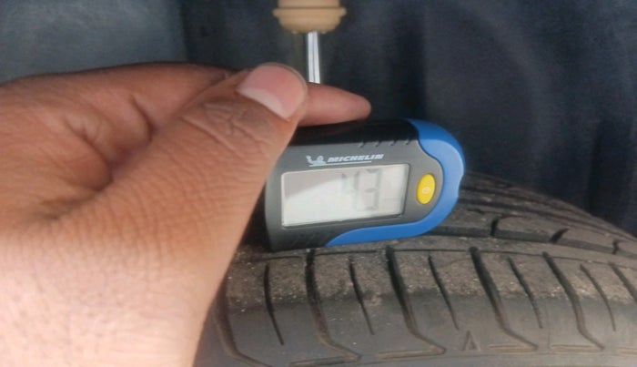 2013 Volkswagen Polo COMFORTLINE 1.2L PETROL, Petrol, Manual, 56,063 km, tyre