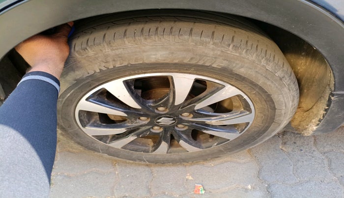 2018 Maruti S Cross ZETA 1.3, Diesel, Manual, 1,43,463 km, tyre