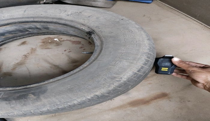 2012 Mahindra Xylo D2, Diesel, Manual, 1,24,232 km, tyre