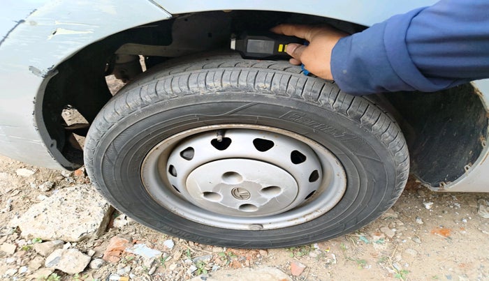 2012 Tata Indica Vista LS TDI, Diesel, Manual, 66,022 km, tyre