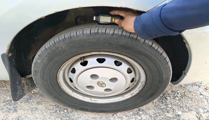 2012 Tata Indica Vista LS TDI, Diesel, Manual, 66,022 km, tyre