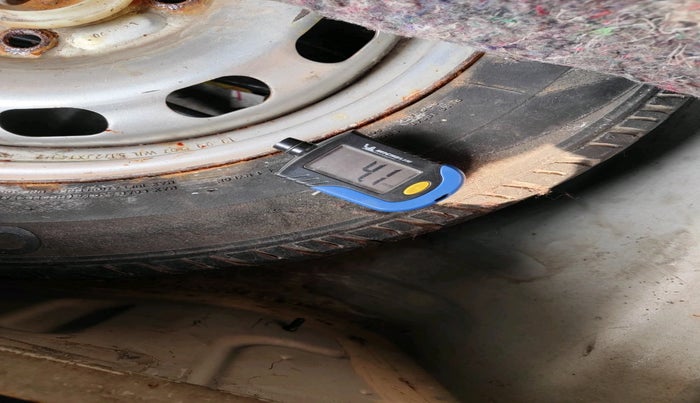 2013 Ford Figo LXI 1.4 DIESEL, Diesel, Manual, 53,149 km, tyre