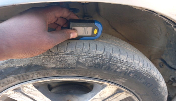 2011 Maruti Alto LXI, Petrol, Manual, 1,19,118 km, tyre