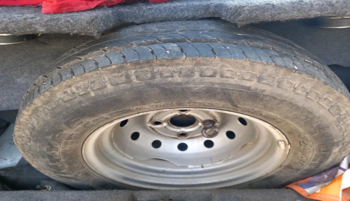 2011 Maruti Alto LXI, Petrol, Manual, 1,19,118 km, tyre