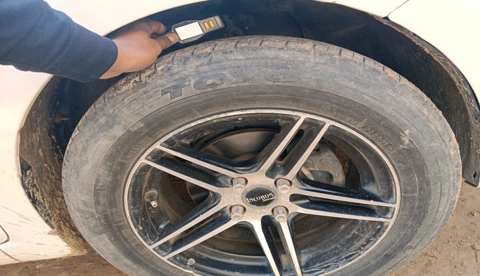 2015 Hyundai Elite i20 MAGNA 1.2, Petrol, Manual, 49,884 km, tyre