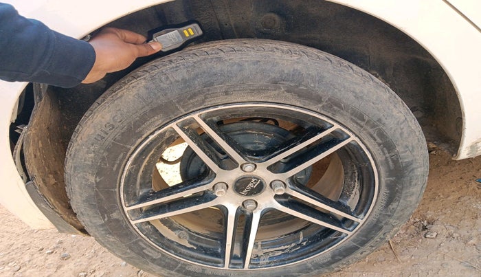 2015 Hyundai Elite i20 MAGNA 1.2, Petrol, Manual, 49,884 km, tyre