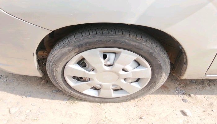 2010 Maruti Zen Estilo LXI, Petrol, Manual, 1,11,515 km, tyre