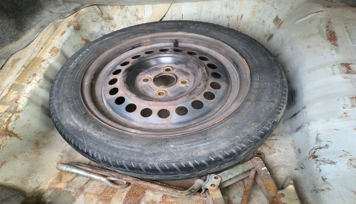 2011 Honda City 1.5L I-VTEC S MT, Petrol, Manual, 2,31,062 km, tyre