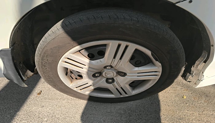 2011 Honda City 1.5L I-VTEC S MT, Petrol, Manual, 2,31,062 km, tyre