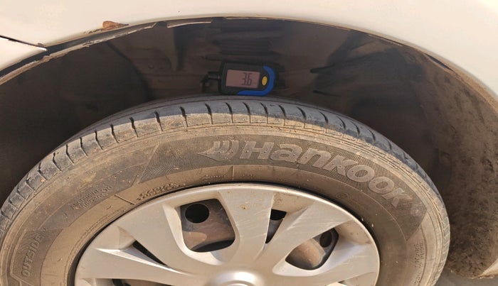 2015 Nissan Micra Active XV, Petrol, Manual, 65,167 km, tyre