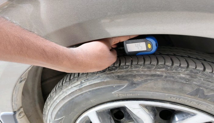 2020 Maruti New Wagon-R ZXI 1.2 AMT, Petrol, Automatic, 30,681 km, tyre