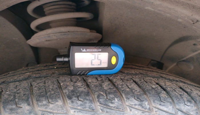 2019 Renault Duster RXS CVT, Petrol, Automatic, 53,663 km, tyre