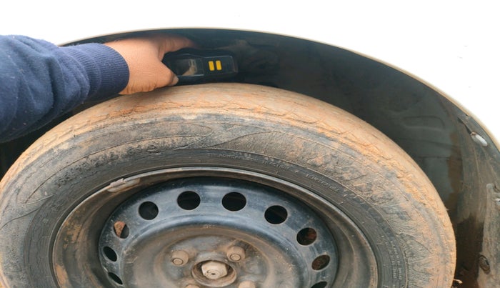 2015 Maruti Celerio VXI AMT, Petrol, Automatic, 43,788 km, tyre