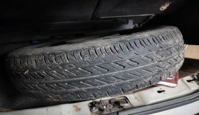 2010 Maruti Wagon R 1.0 LXI, Petrol, Manual, 95,427 km, tyre