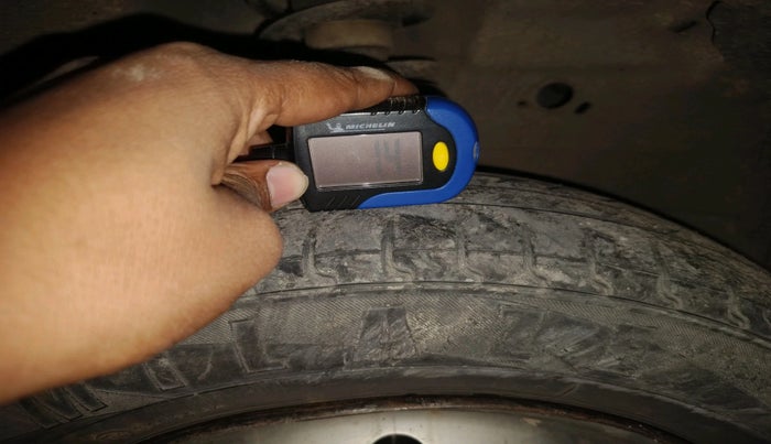 2010 Maruti Wagon R 1.0 LXI, Petrol, Manual, 95,427 km, tyre