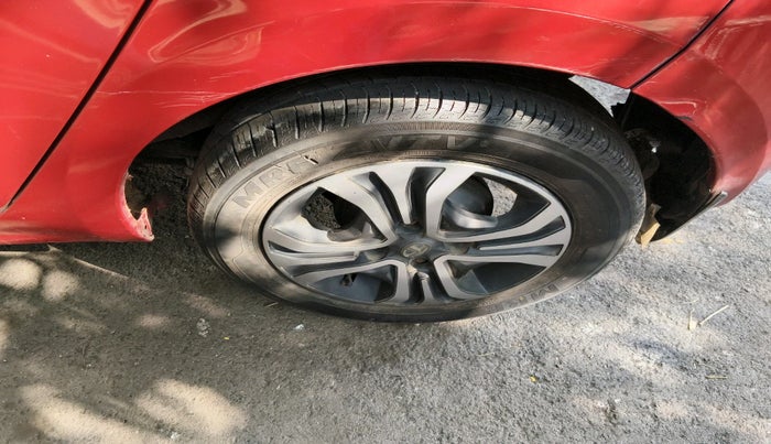 2019 Tata Tiago XZA PETROL, Petrol, Automatic, 17,204 km, tyre