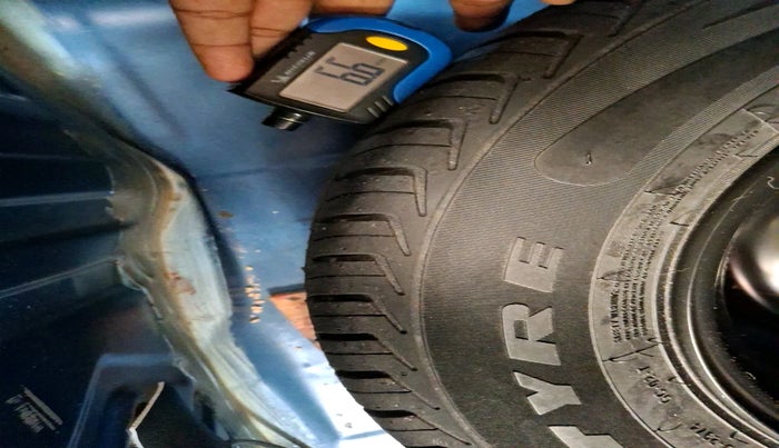 2018 Renault Kwid CLIMBER 1.0 AMT, Petrol, Automatic, 41,512 km, tyre