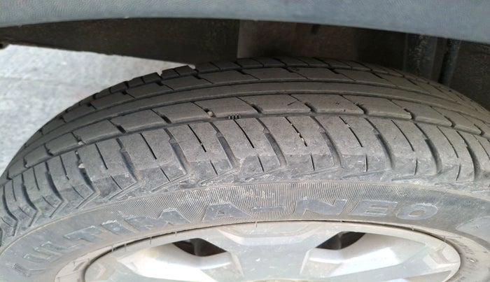 2018 Renault Kwid CLIMBER 1.0 AMT, Petrol, Automatic, 41,512 km, tyre