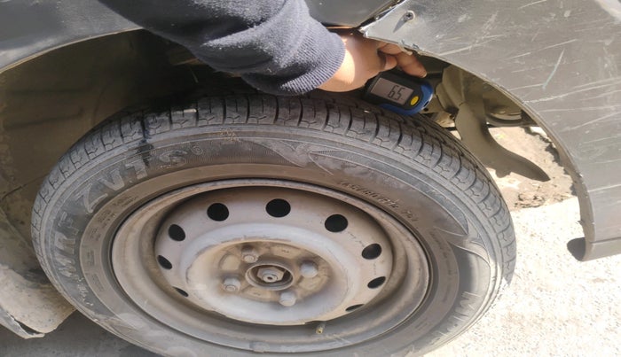 2011 Maruti Wagon R 1.0 LXI CNG, Petrol, Manual, 1,97,580 km, tyre