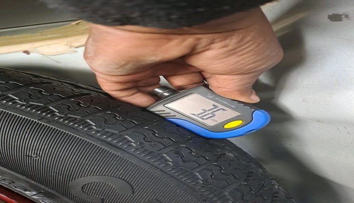 2022 Nissan MAGNITE XE, Petrol, Manual, 12,637 km, tyre