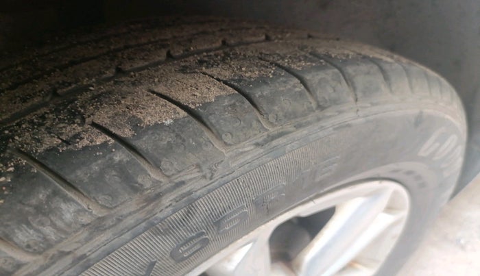 2015 Hyundai Creta SX PLUS AT 1.6 DIESEL, Diesel, Automatic, 1,41,229 km, tyre