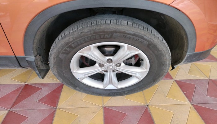 2019 Tata Harrier XZ 2.0L, Diesel, Manual, 1,09,698 km, tyre