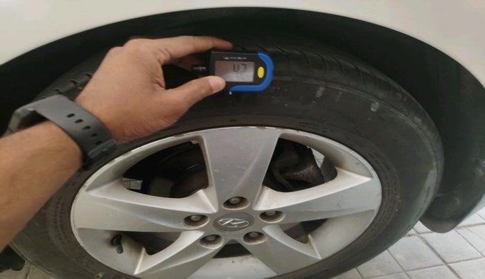 2014 Hyundai New Elantra 1.6 SX AT DIESEL, Diesel, Automatic, 77,975 km, tyre