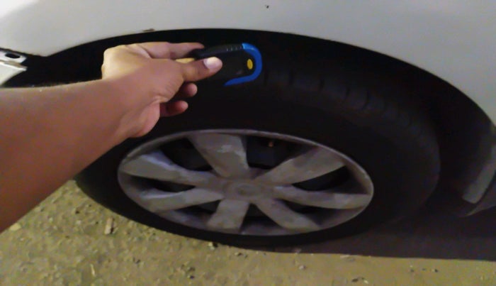 2012 Nissan Micra XL PETROL, Petrol, Manual, 1,25,198 km, tyre