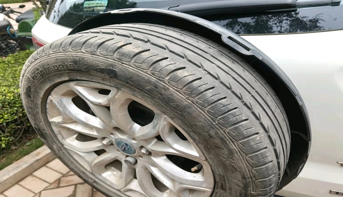 2014 Ford Ecosport TITANIUM 1.5L DIESEL, Diesel, Manual, 92,379 km, tyre