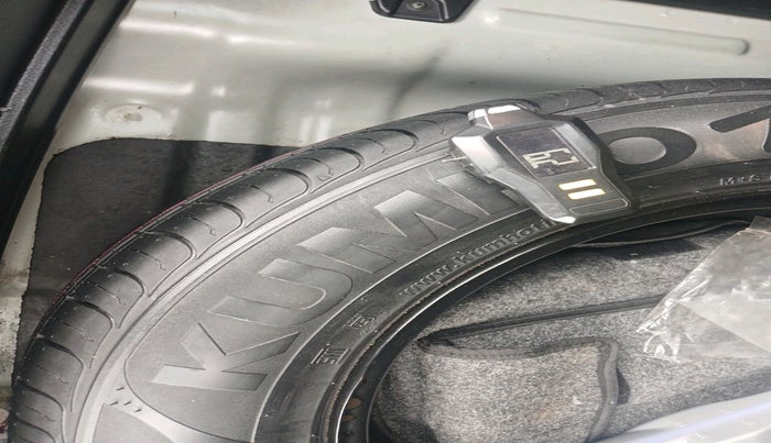 2023 KIA SELTOS  HTX 1.5 PETROL MT, Petrol, Manual, 39,859 km, tyre