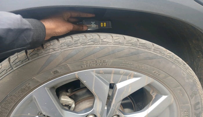 2023 KIA SELTOS  HTX 1.5 PETROL MT, Petrol, Manual, 39,859 km, tyre